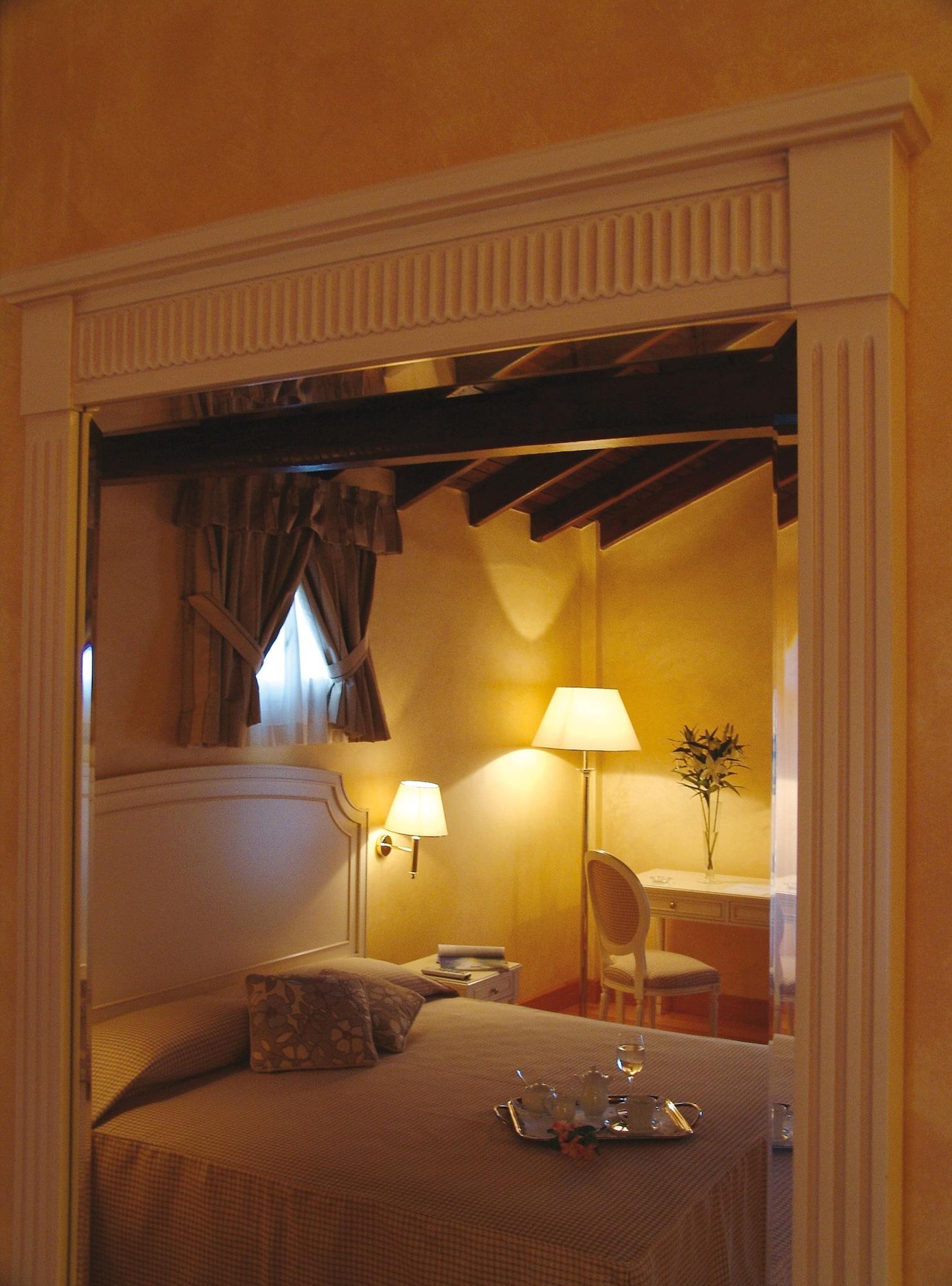 Siora Vittoria Boutique Hotel 4*