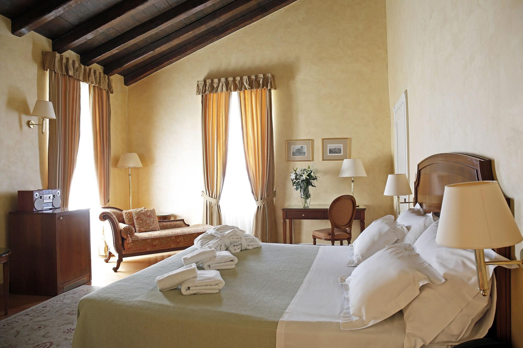 Siora Vittoria Boutique