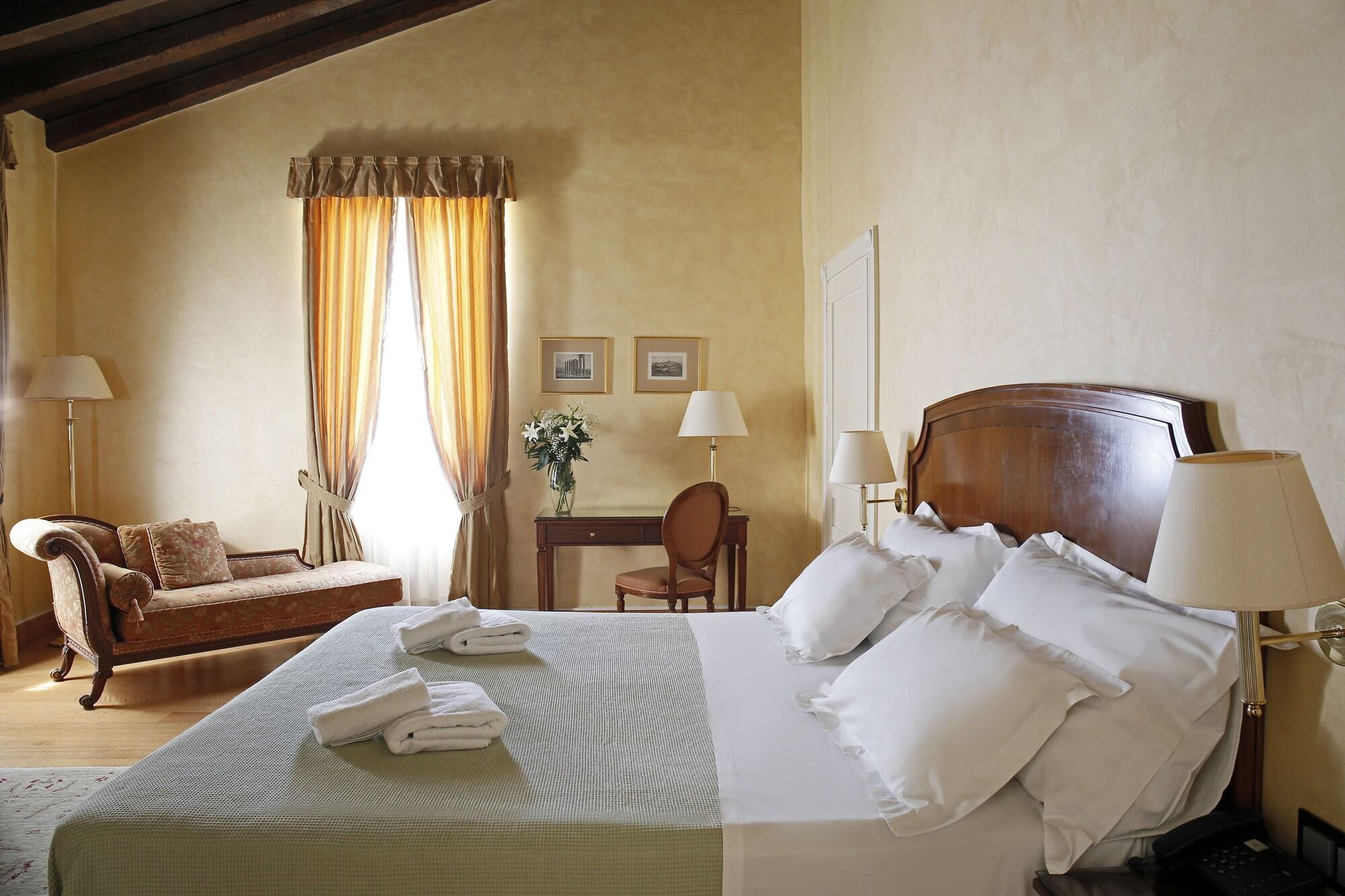Siora Vittoria Boutique Hotel Corfu (city)